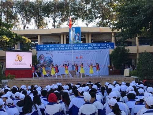 Lễ kỷ niệm 30 năm Việt Nam tham gia viết thư <span class=