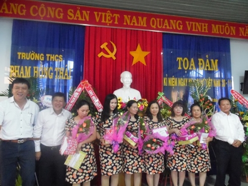 Tọa đàm kỉ niệm ngày nhà giáo Việt Nam 20/11/2015